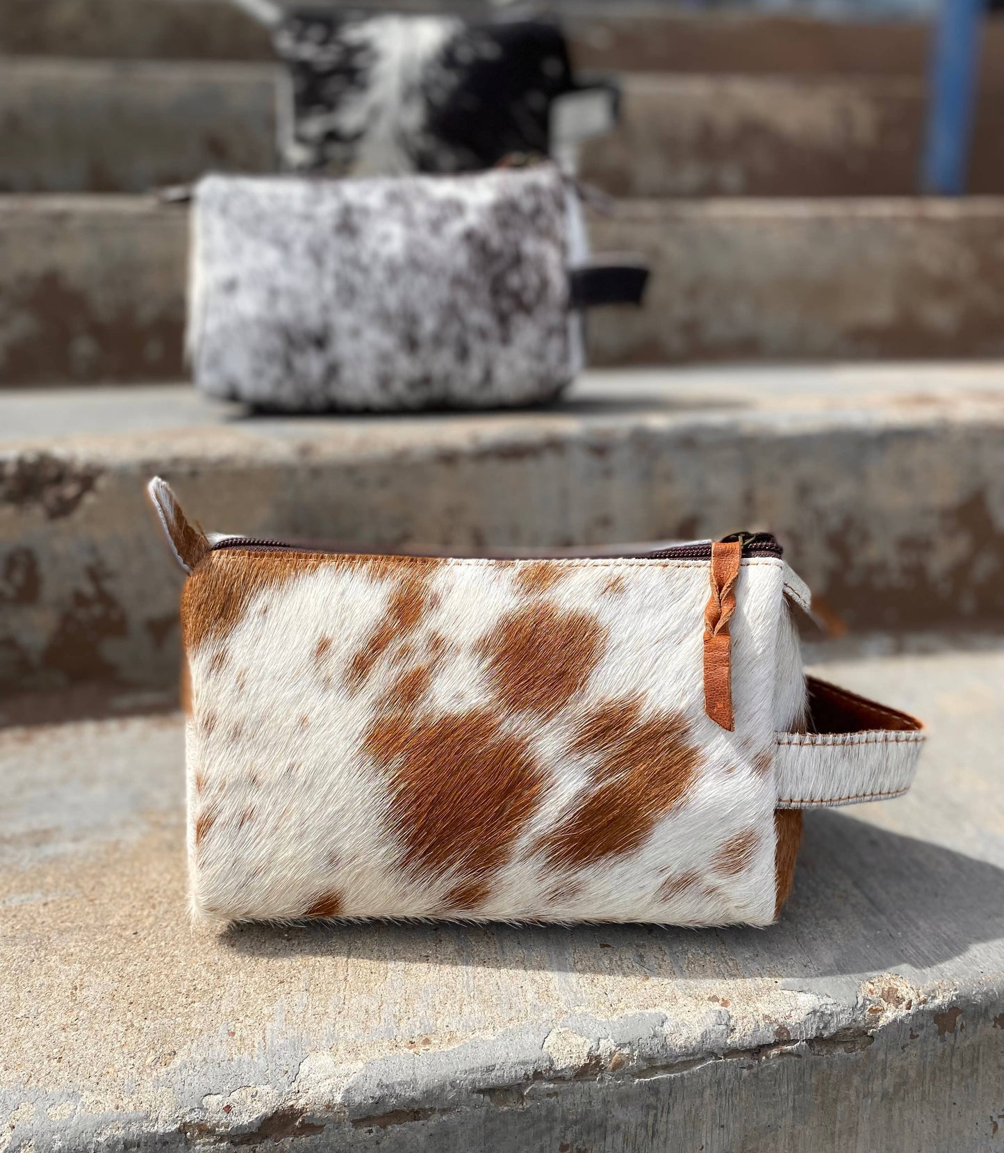 Tan Cowhide Kit Bag - Toiletry