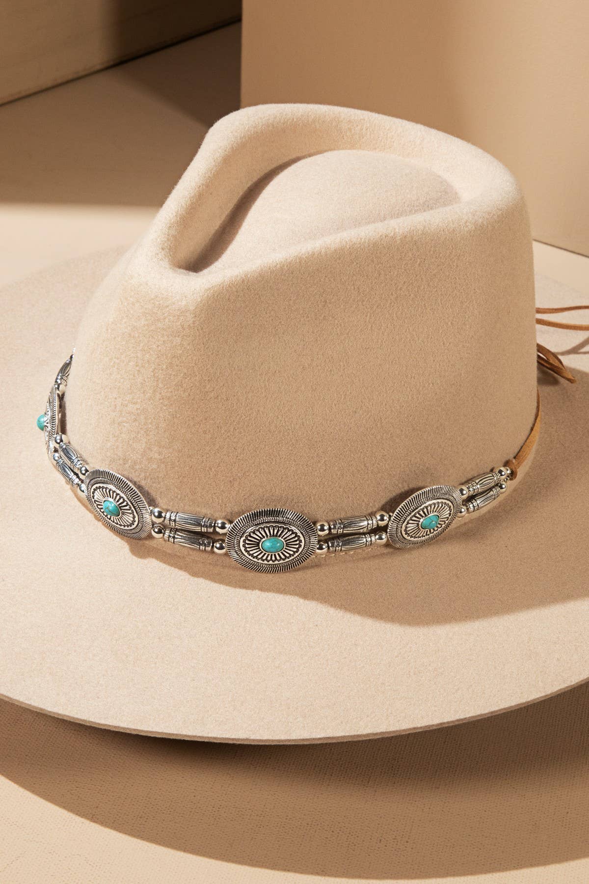 Decorative Western Concho Hat Band : BROWN(SBBRN)