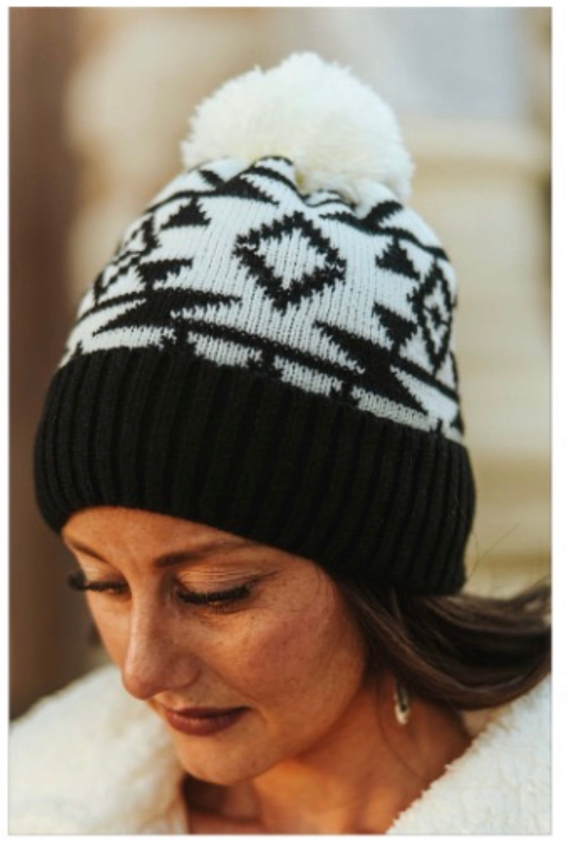 Black and White Aztec Print Fleece Lined Knit Pom Beanie