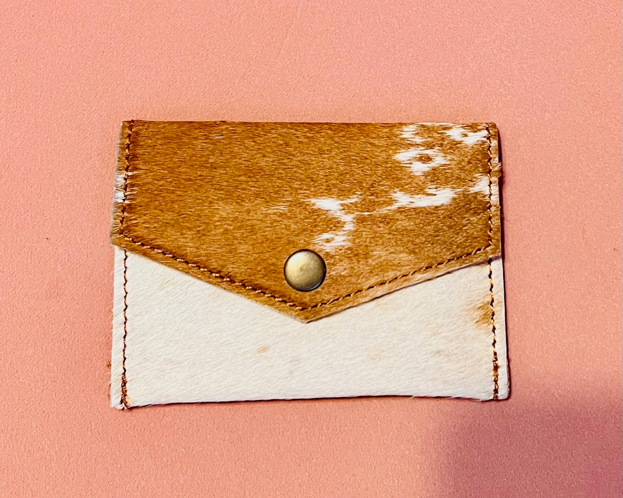 AMERICAN DARLING Hair-on Card Holder: Light Brown Hide (1)