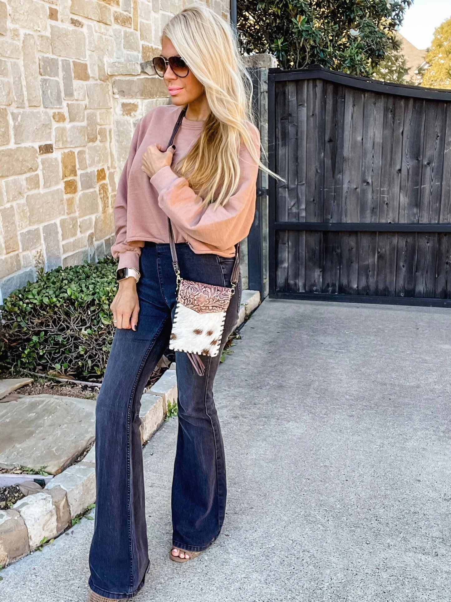 Phone Crossbody Western Tooled Leather Phone Mobile Purse: Brown 2