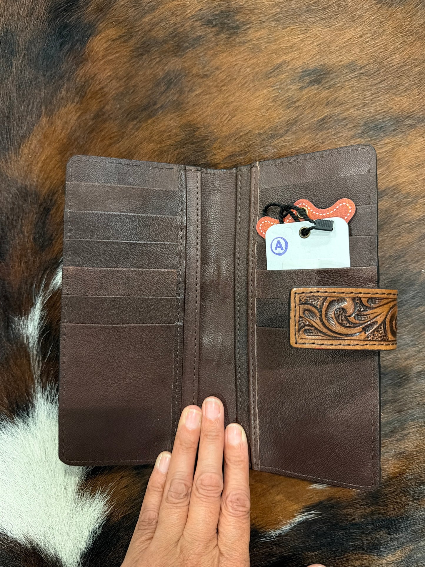 Aces Cowhide with Tooled Leather Wallet:KBG238c
