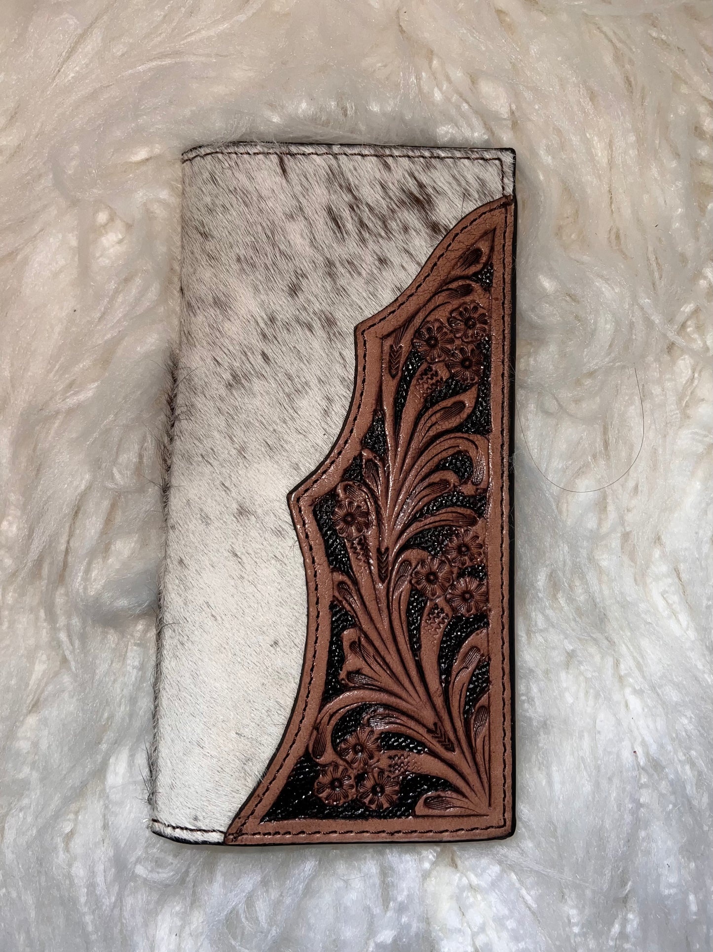 Tooled & Cowhide Wallet - Men/Women1