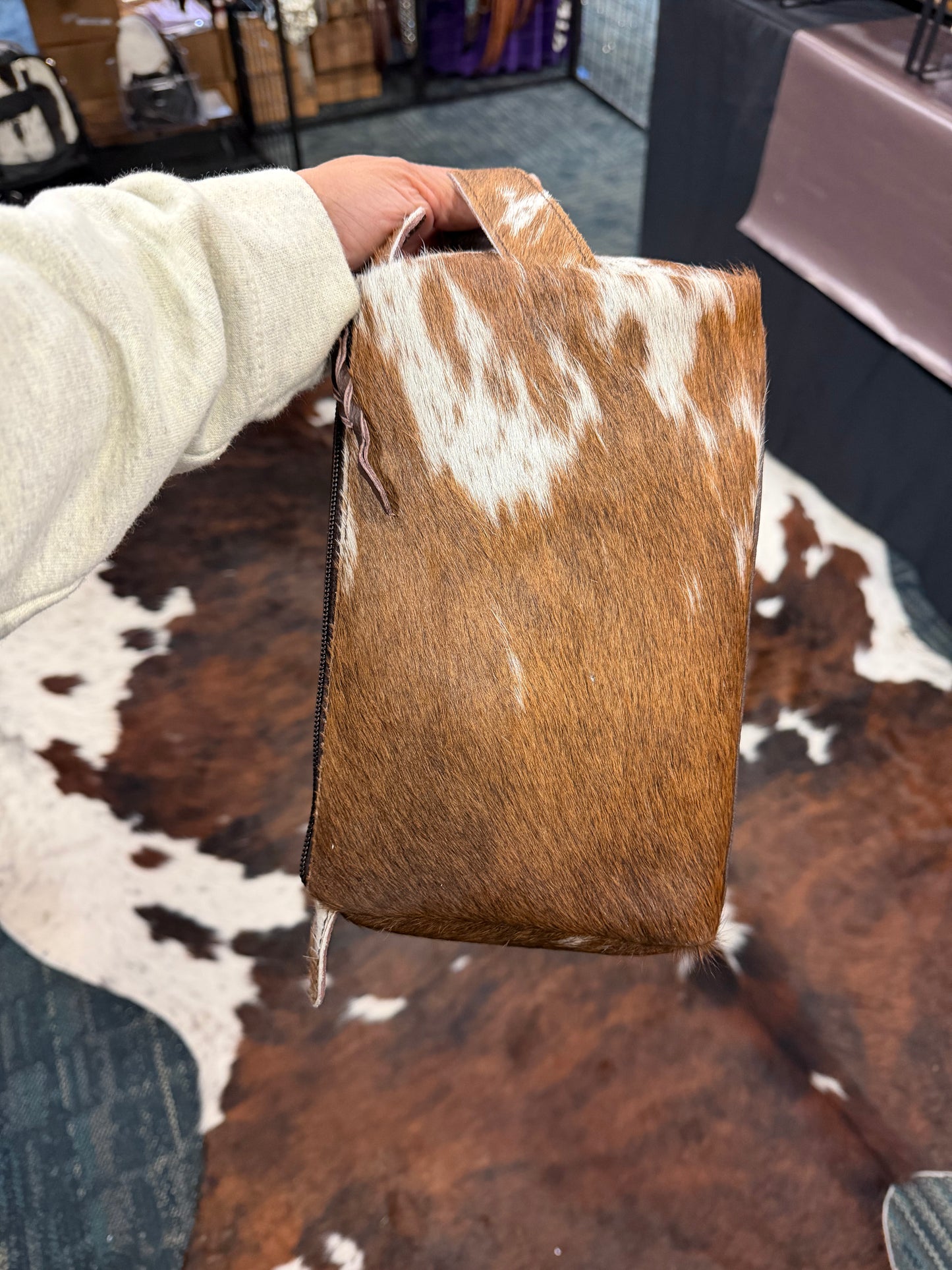 Tan Cowhide Kit Toiletry Bag 1